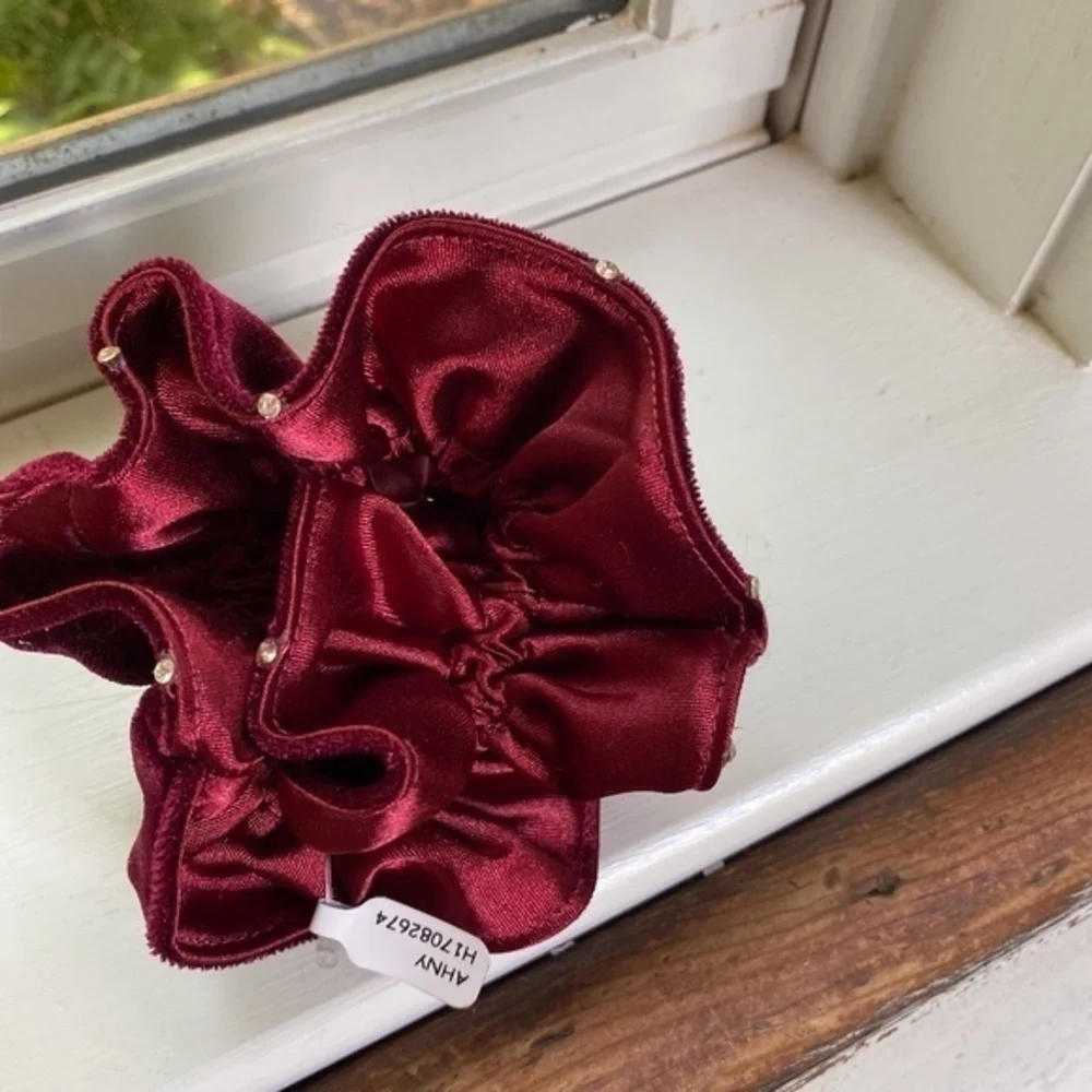 Anthropologie Burgundy Pearl Velvet Hair Scrunchie